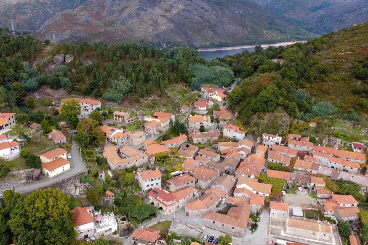 Casa Da Fonte Geres Lägenhet Campo do Geres Exteriör bild